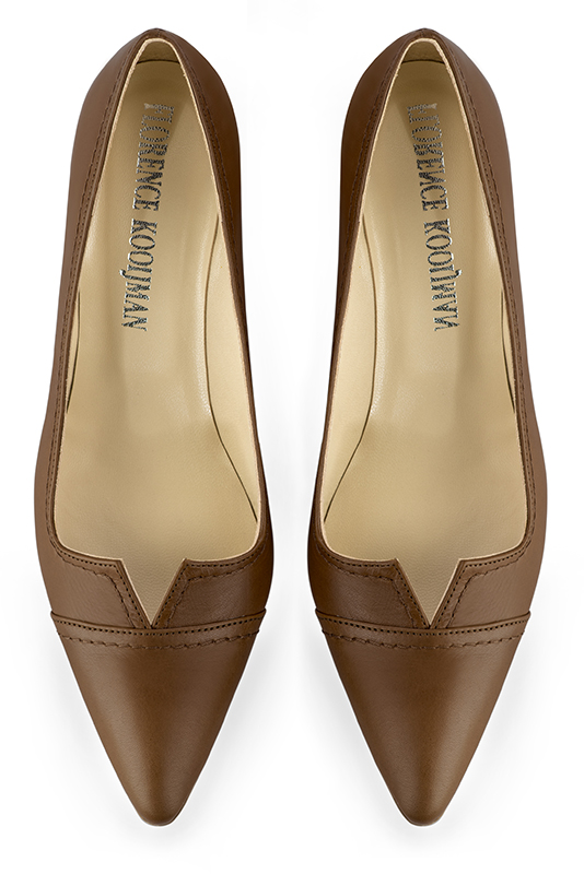 Caramel brown women's dress pumps,with a square neckline. Tapered toe. Medium comma heels. Top view - Florence KOOIJMAN